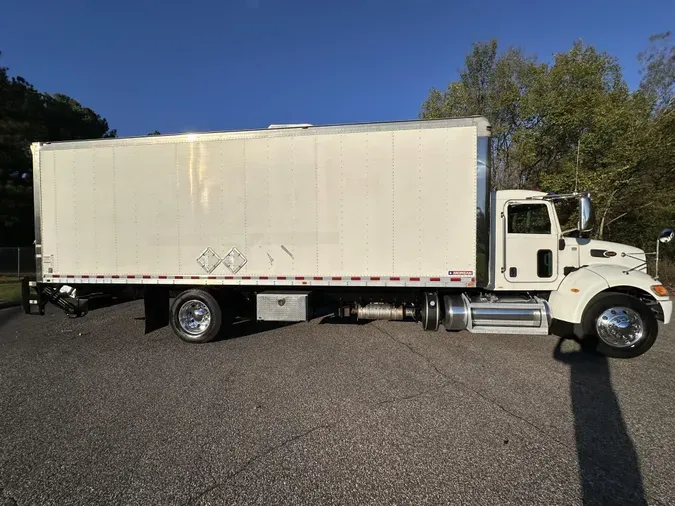 2015 Peterbilt 337