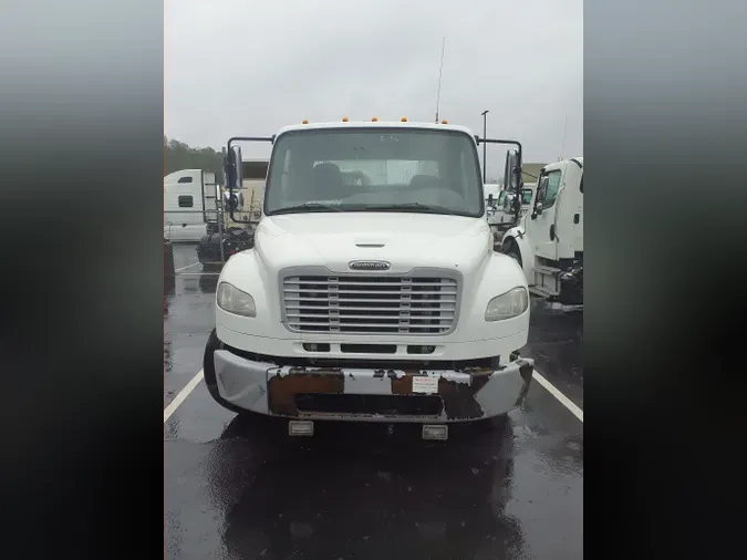 2014 FREIGHTLINER/MERCEDES M2 106