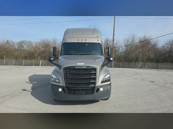 2022 Freightliner Cascadia 126