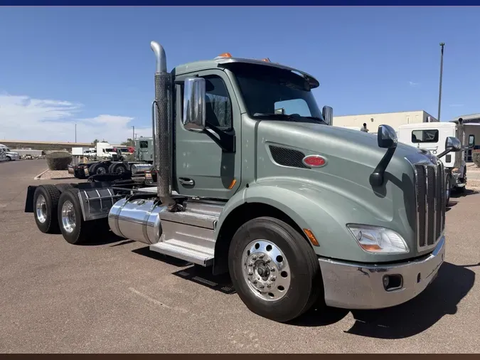 2021 Peterbilt 579f40f1e334f79fed4d2dca441fbe21c23
