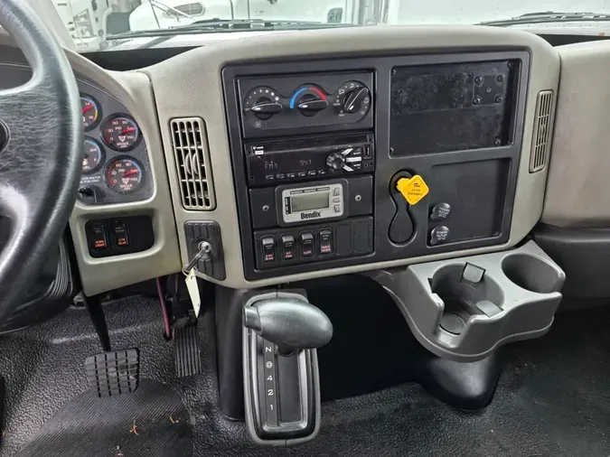 2019 NAVISTAR INTERNATIONAL 4300
