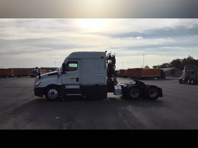 2022 Freightliner Cascadia 126f411d368816c71cc074b1229a6f7255e