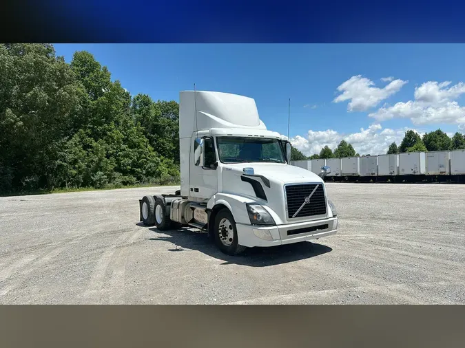 2016 Volvo VNL300f416a7e2fd4db6bbd133850a695600f3