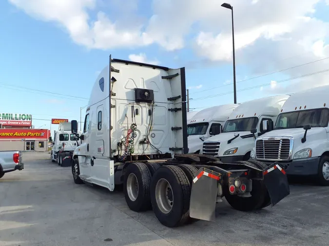 2020 FREIGHTLINER/MERCEDES CASCADIA 125