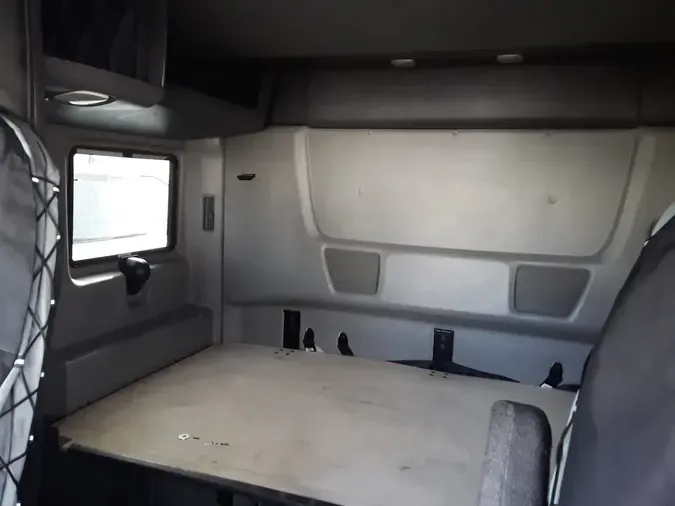 2020 NAVISTAR INTERNATIONAL LT625 SLPR CAB