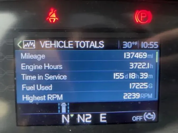 2023 Volvo VNR64T400