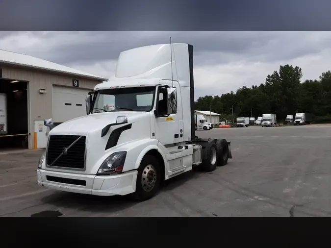 2018 Volvo VNL300