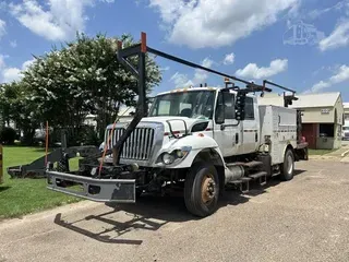2009 INTERNATIONAL WORKSTAR 7300