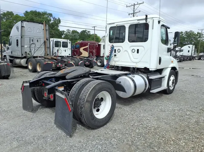 2018 FREIGHTLINER CASCADIA 113