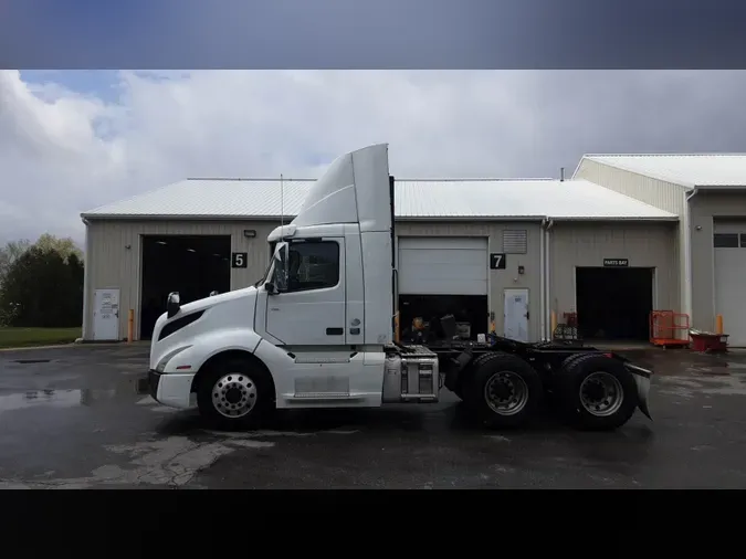 2019 Volvo VNL300
