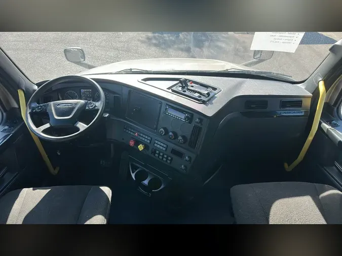 2024 Freightliner Cascadia 126