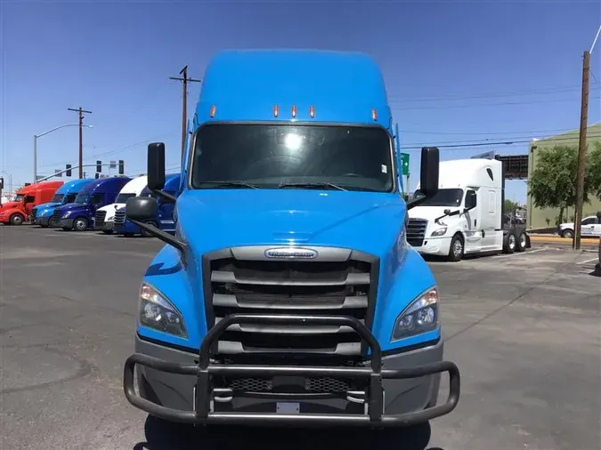 2021 FREIGHTLINER CA126