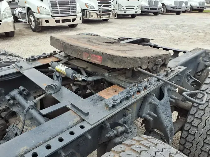 2019 NAVISTAR INTERNATIONAL LT625 SLPR CAB