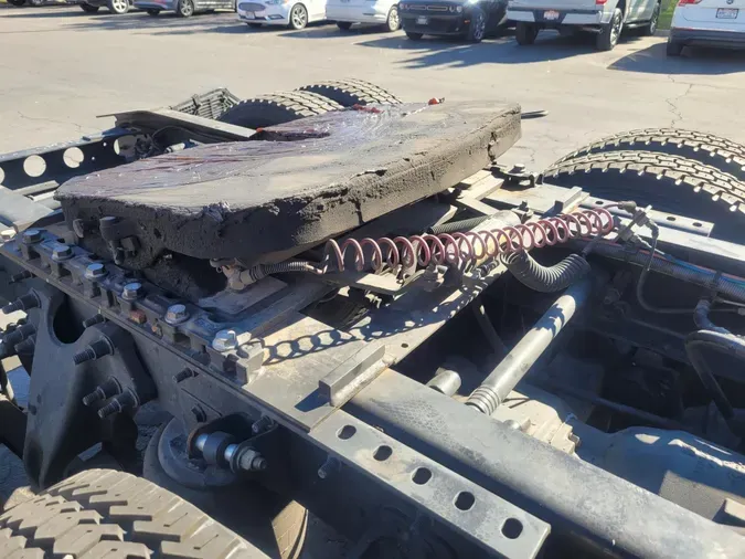 2022 International LT625