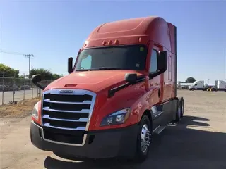 2021 FREIGHTLINER CASCADEVO1