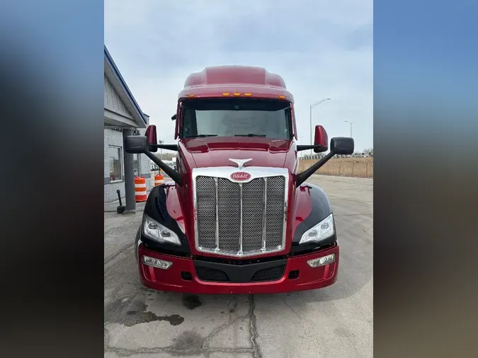 2023 PETERBILT 579