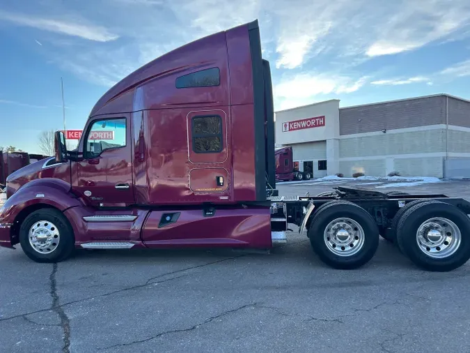 2022 Kenworth T680