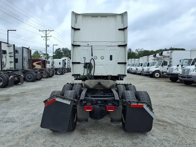 2019 NAVISTAR INTERNATIONAL LT625 SLPR CAB