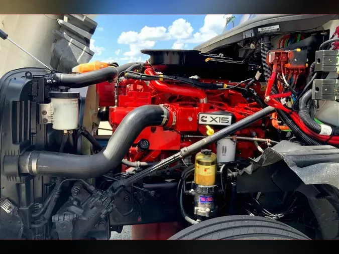 2022 INT LT625 6x4