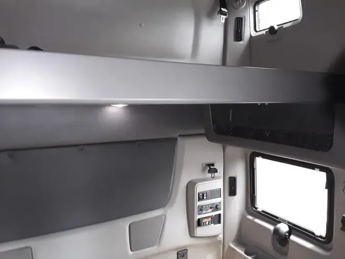 2019 NAVISTAR INTERNATIONAL LT625 SLPR CAB