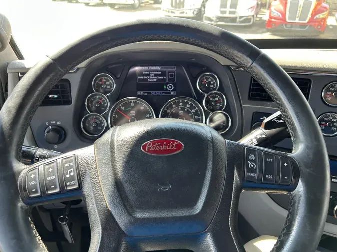 2021 Peterbilt 567