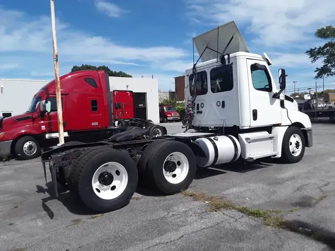 2020 FREIGHTLINER/MERCEDES NEW CASCADIA PX12664