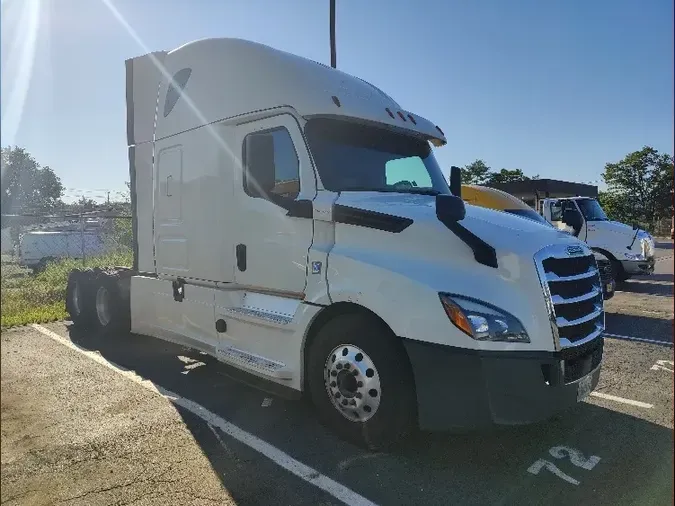 2018 Freightliner T12664STf4449eb0654da9bc5667d7202f4e46d8