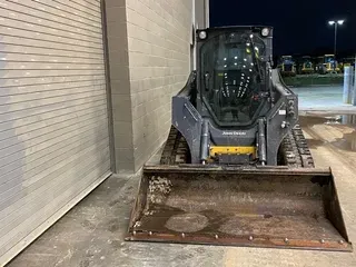 2019 John Deere 325G