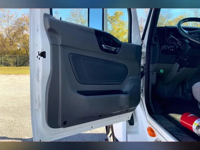 2021 INT LT625 6x4f44abb810cfd855688b3b63eab1aaa39