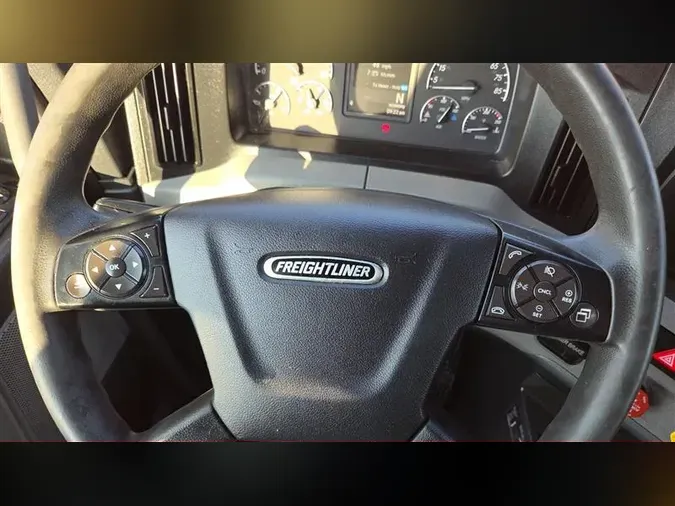 2021 FREIGHTLINER CA126
