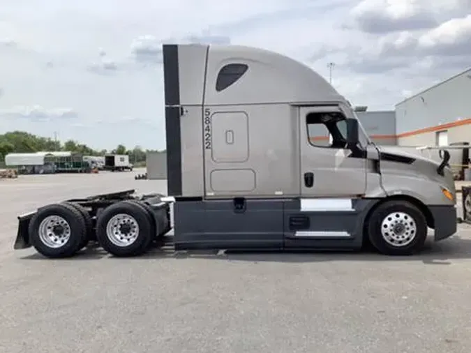 2023 Freightliner Cascadia