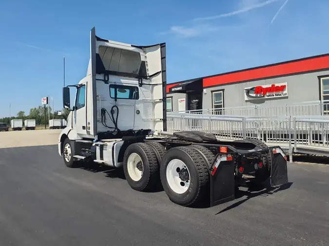 2020 VOLVO VNL64T-300f44d58bdf79cc20227c9597bb1c15cc5
