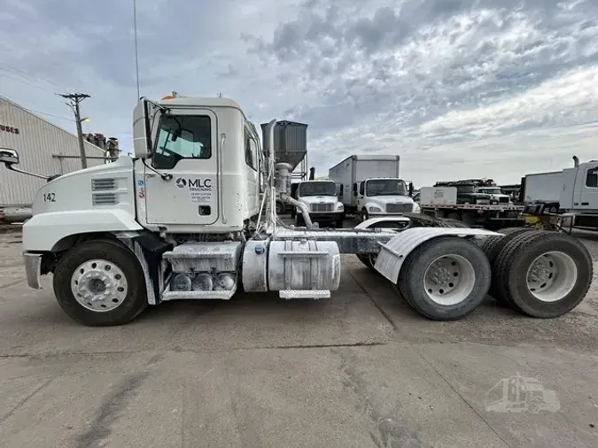 2019 MACK ANTHEM 64T