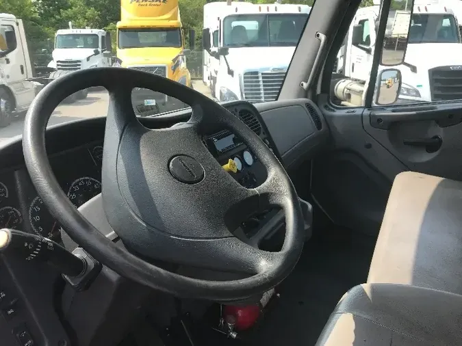 2019 Freightliner M2