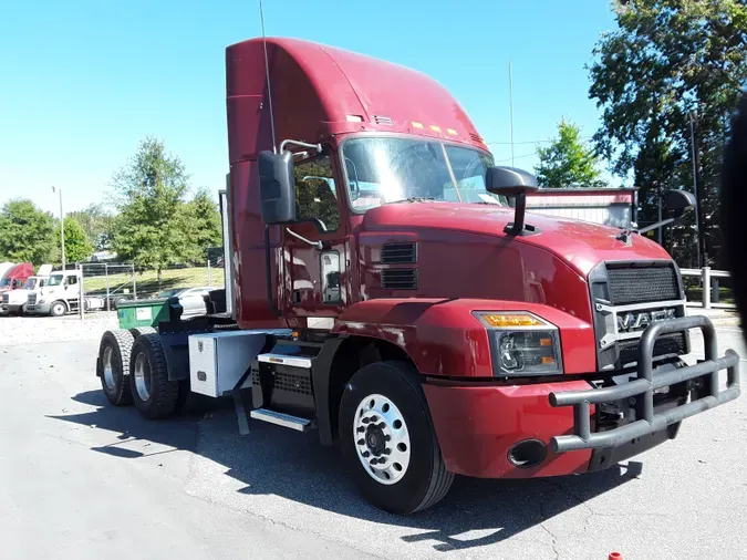 2019 MACK TRUCKS, INC. ANTHEM 64T