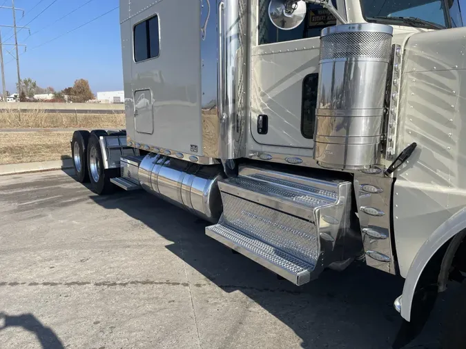 2019 Peterbilt 389f459aeaf0e67cd6803fd9e891f84d3f5
