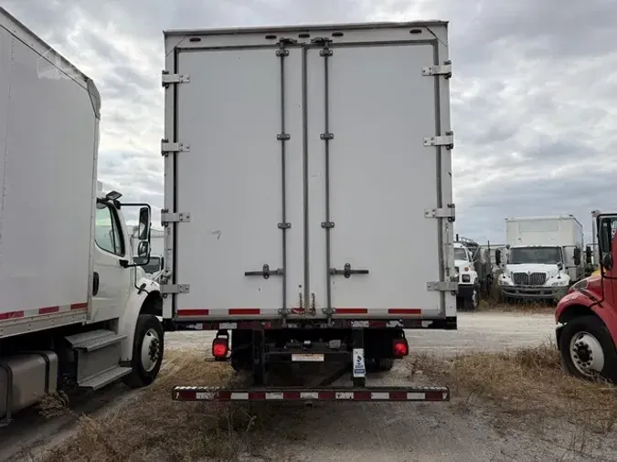 2016 HINO 268