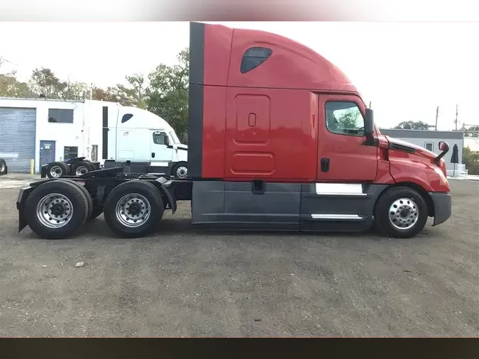 2020 FREIGHTLINER CASCADIA