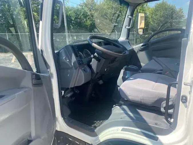 2022 Isuzu NRR