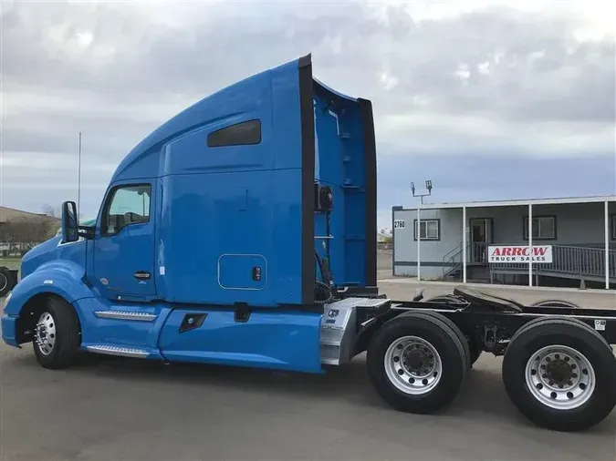 2021 KENWORTH T680