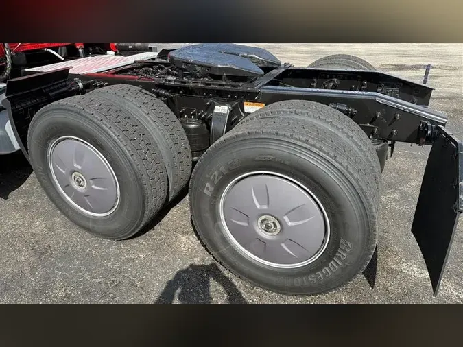 2023 FREIGHTLINER CA126