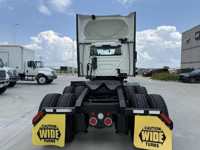 2020 International LT625