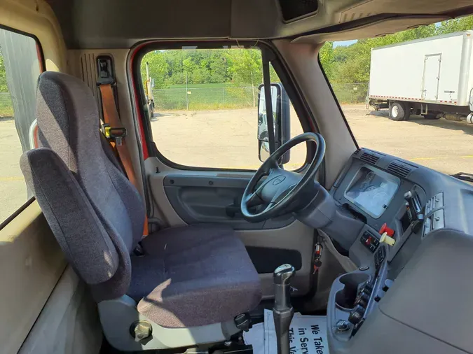 2013 FREIGHTLINER/MERCEDES CASCADIA 125