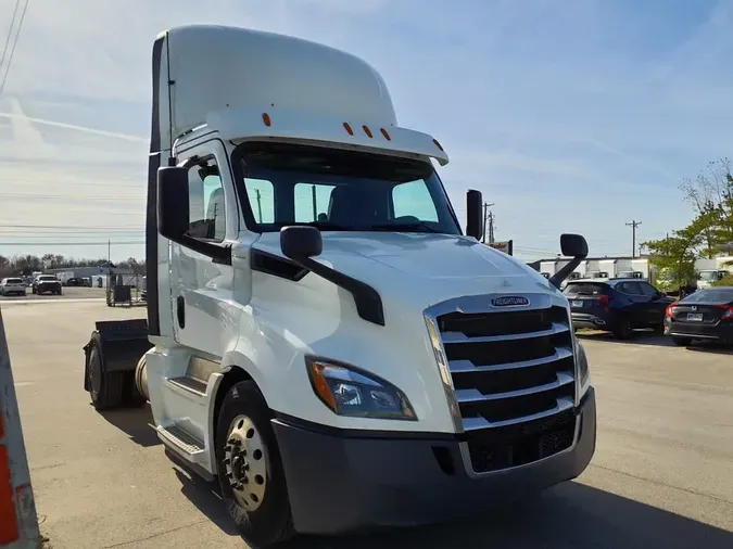2020 FREIGHTLINER/MERCEDES NEW CASCADIA 116f466e4e20668d3af1e4ab3b3a003f841