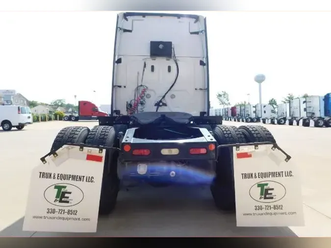 2018 Freightliner New Cascadia 126