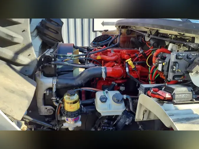 2018 FREIGHTLINER/MERCEDES M2 106