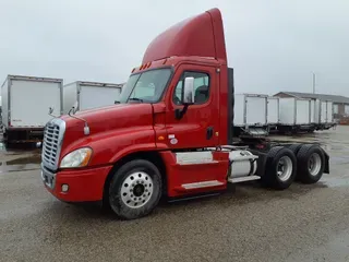 2013 FREIGHTLINER/MERCEDES CASCADIA 125