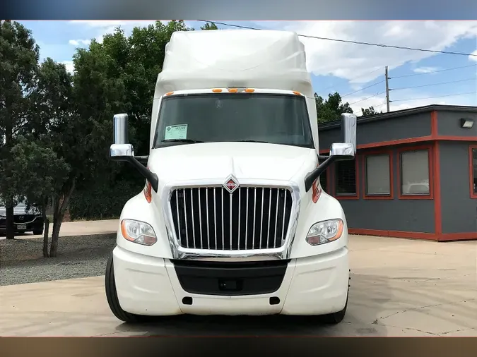 2022 INT LT625 6x4