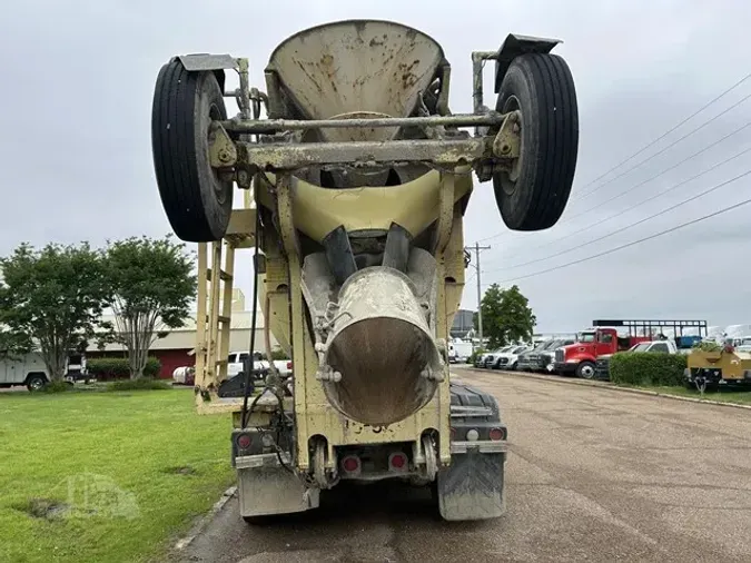 2016 FREIGHTLINER 114SD