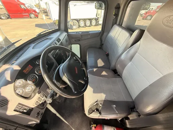 2020 Peterbilt 337